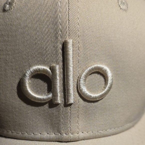 ALO  Beige Baseball Cap NWT - Picture 11 of 13
